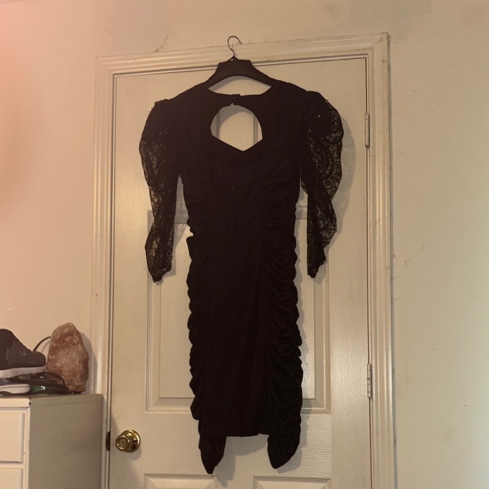 Black Ruched Bodycon Dress with Puff Sleeves